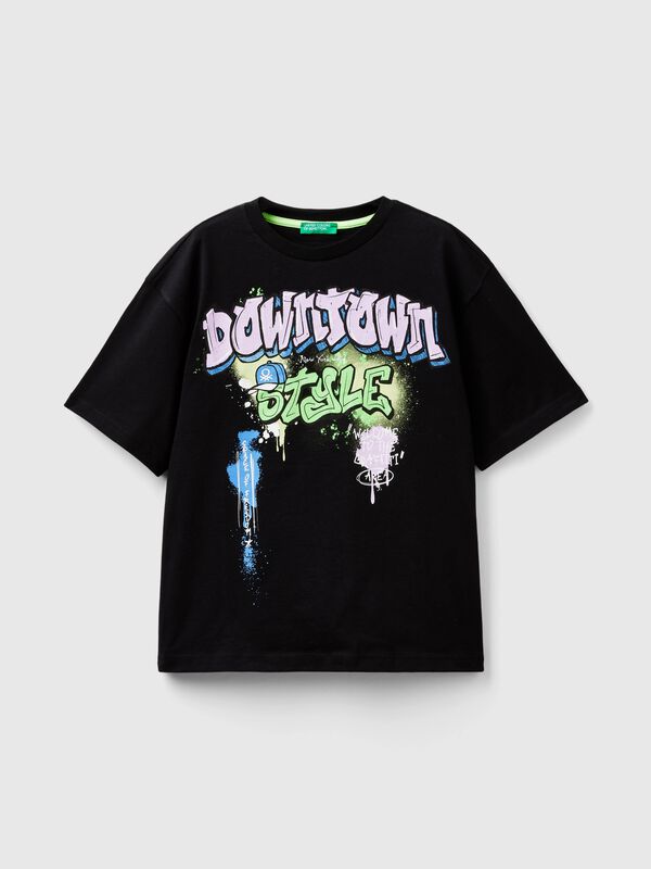 Camiseta con estampado de grafiti Niño