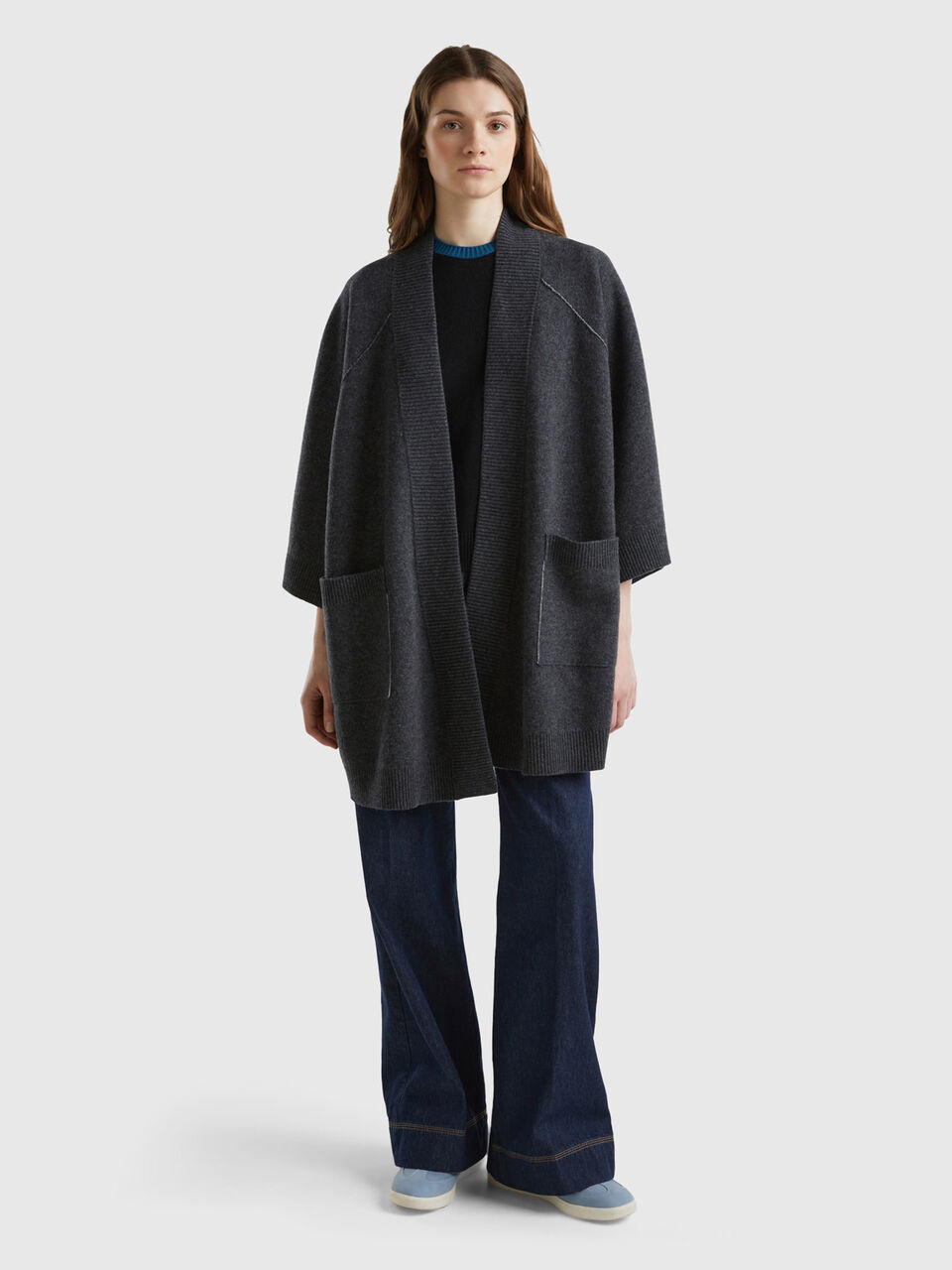 CAPE Mujer image number null