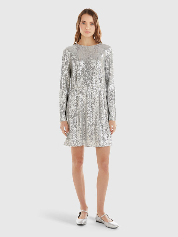 Vestido corto con lentejuelas Mujer