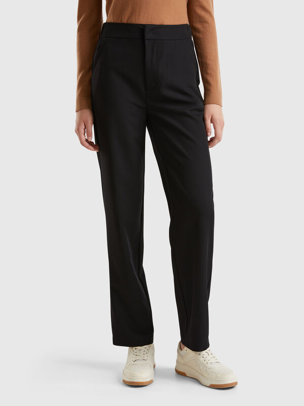 Pantalón fluido regular fit Mujer