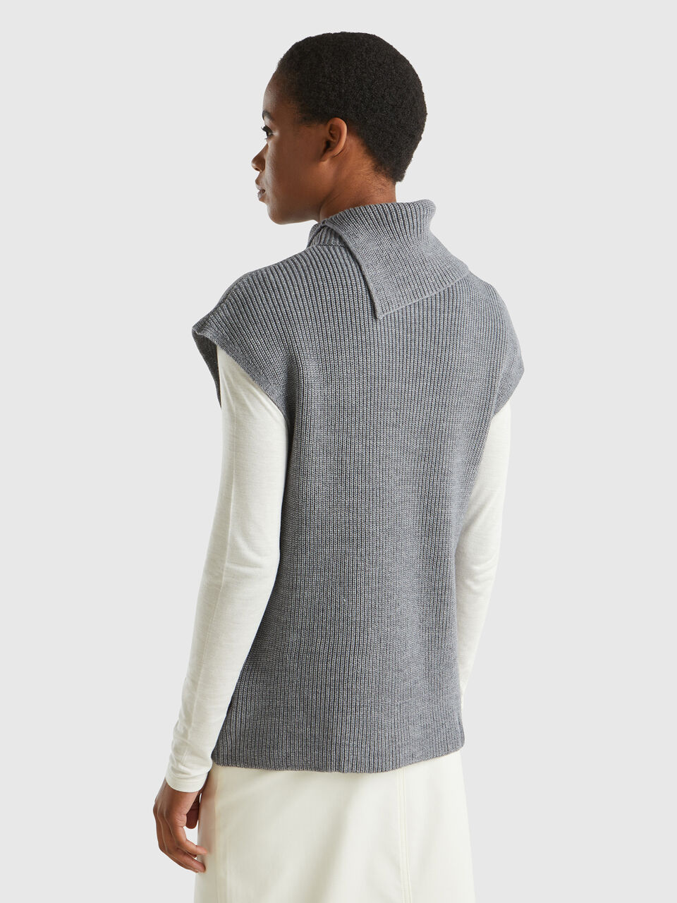 TURTLE NECK SWEATER Mujer image number null