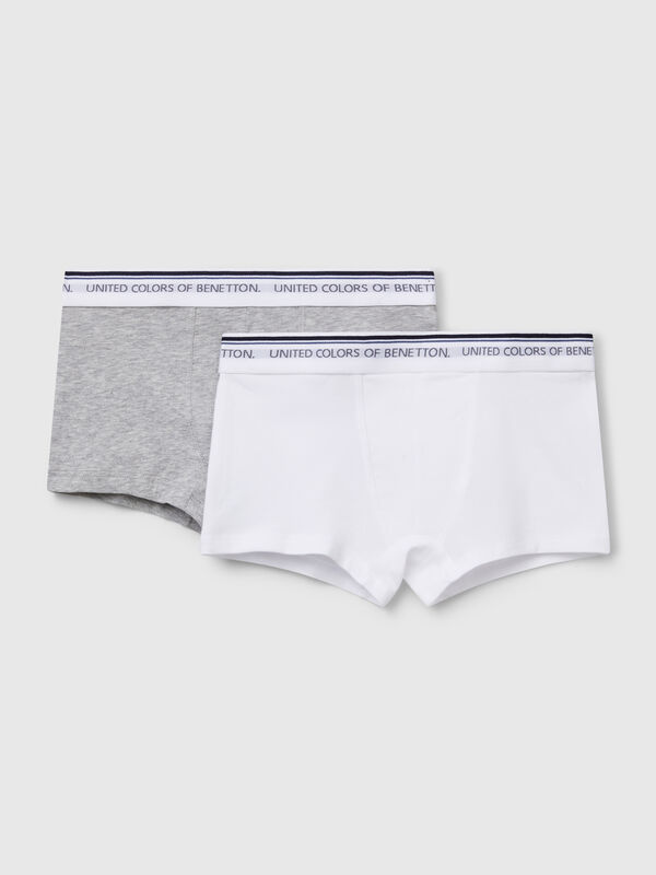Dos boxers con elástico de marca. Niño