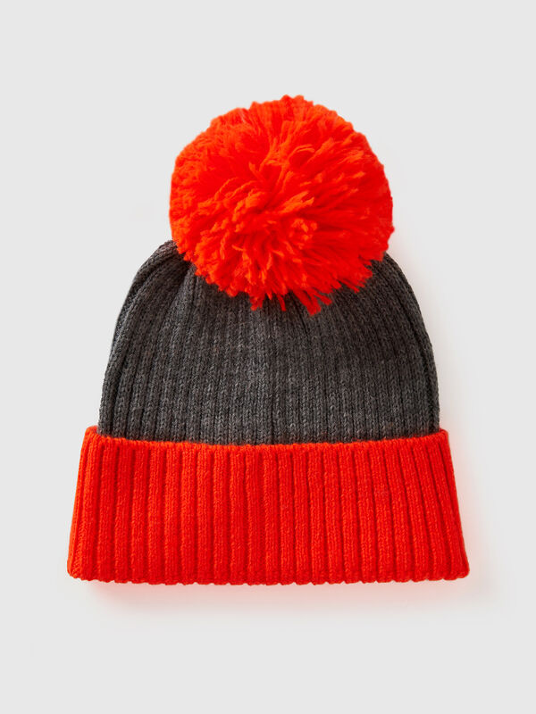 Gorro con detalles naranja flúor Mujer