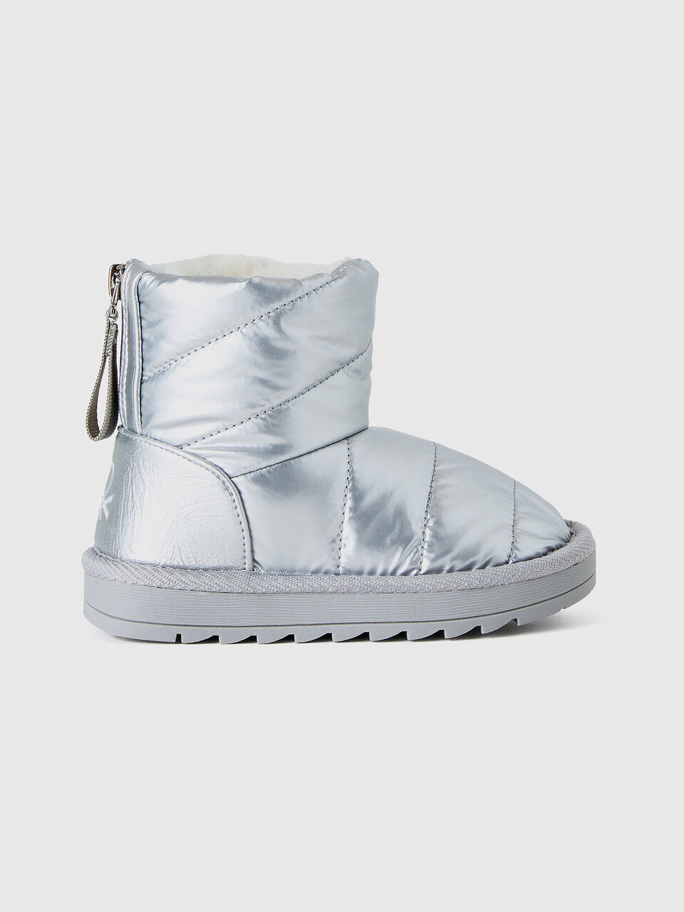 BOOT Niña image number null