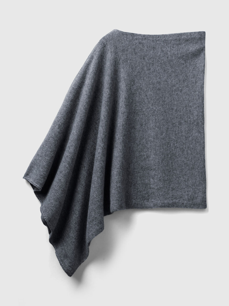 CAPE Mujer image number 2