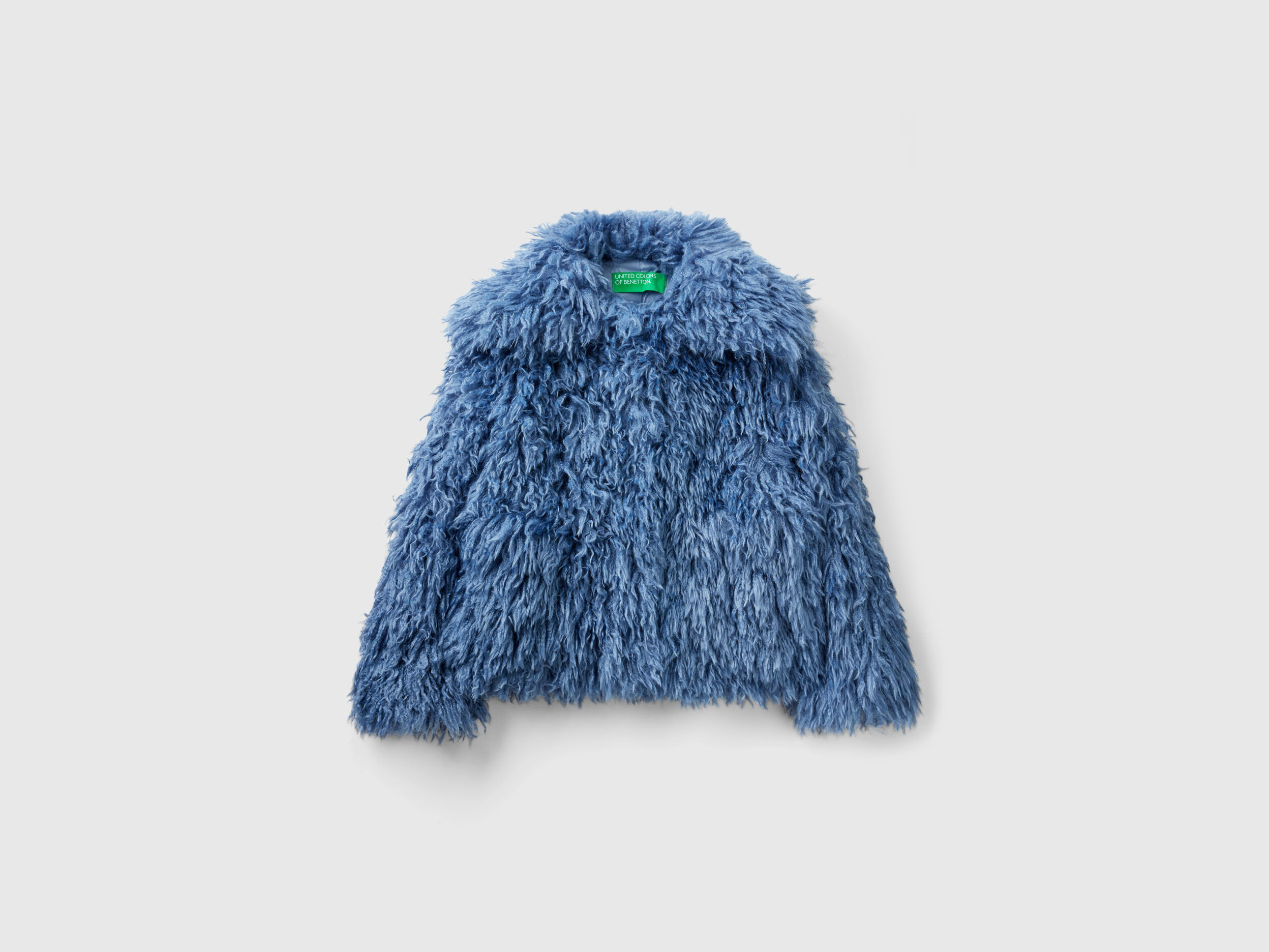 Abrigo corto de pelo sintetico Azul Benetton