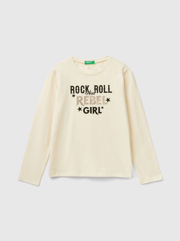 Camiseta con aplicación de tachuelas Niña