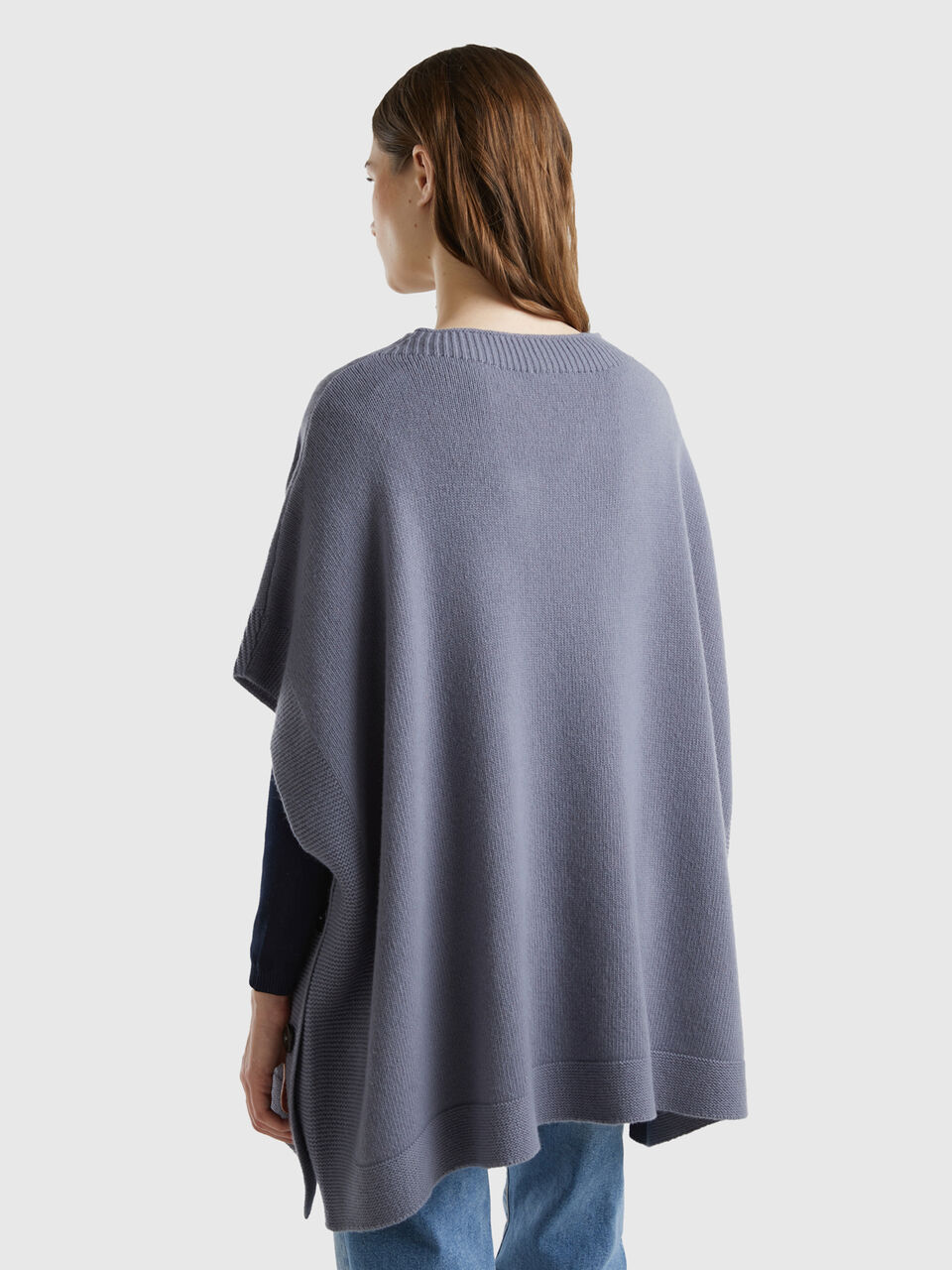 CAPE Mujer image number null