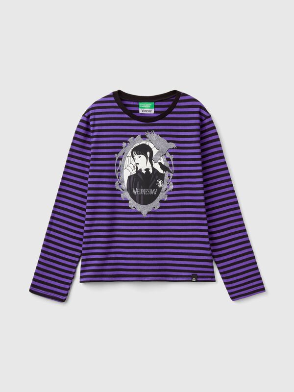 Camiseta de Miércoles Addams de rayas moradas y negras Niña
