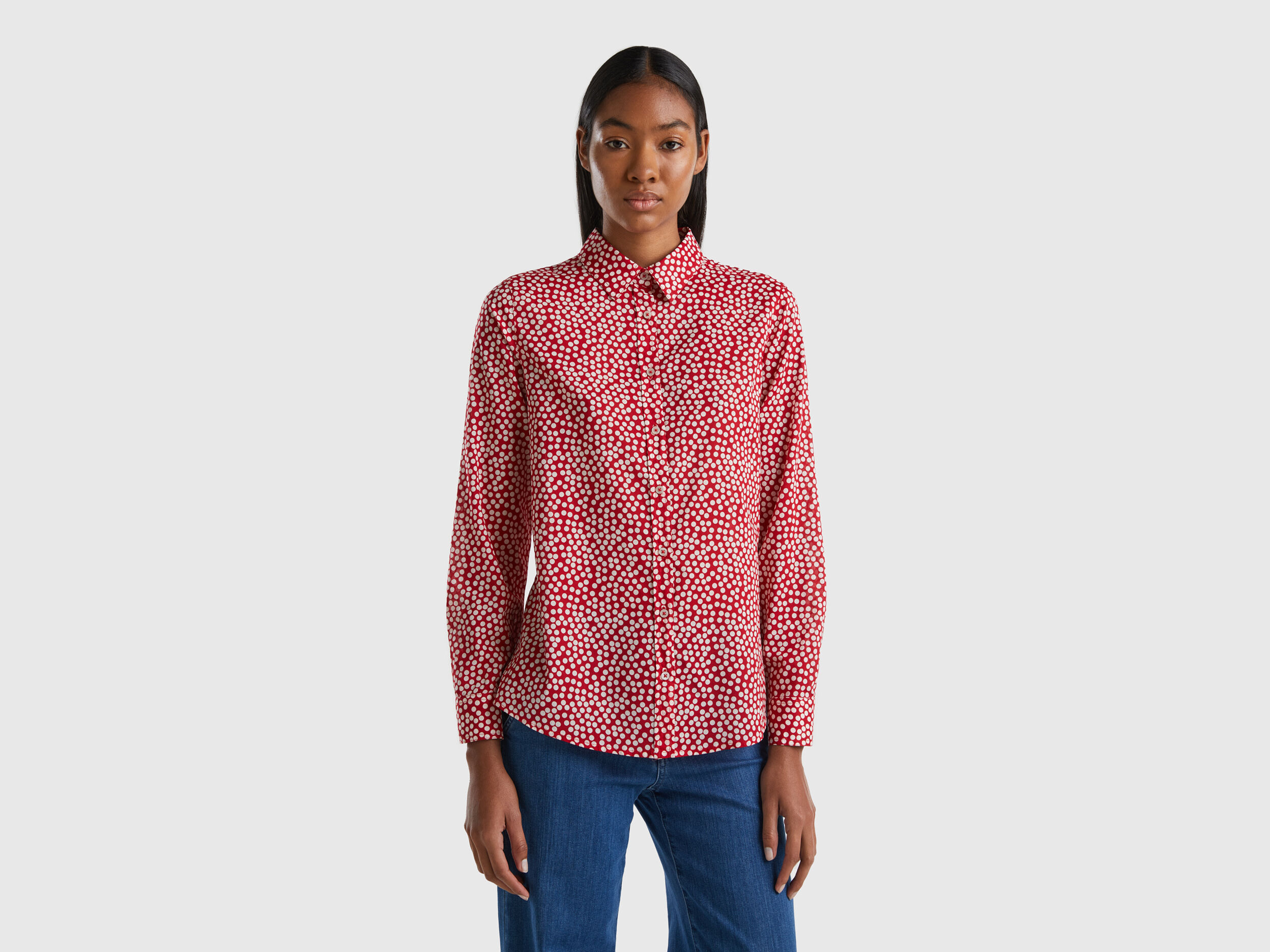 Camisa roja con lunares blancos Rojo Benetton