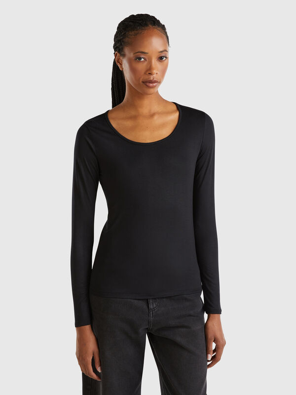 Camiseta slim fit de viscosa elástica Mujer