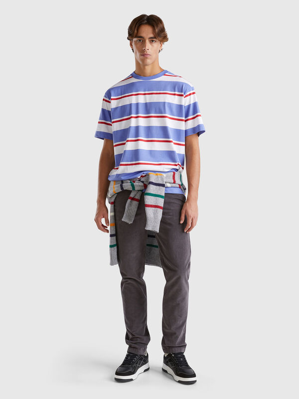 Pantalón slim fit de pana elástica Hombre