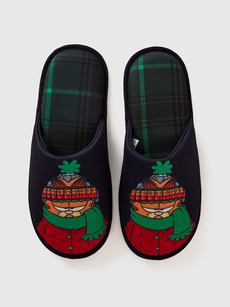 SLIPPERS image number null