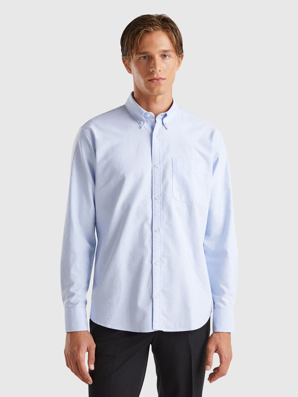 Camisa regular fit button down Hombre